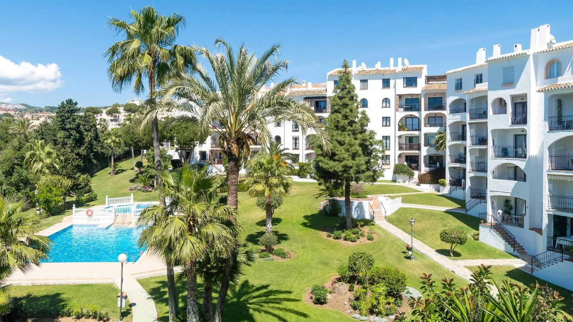 Prime Location! Few Minutes Walk To The Beach MIJAS COSTA