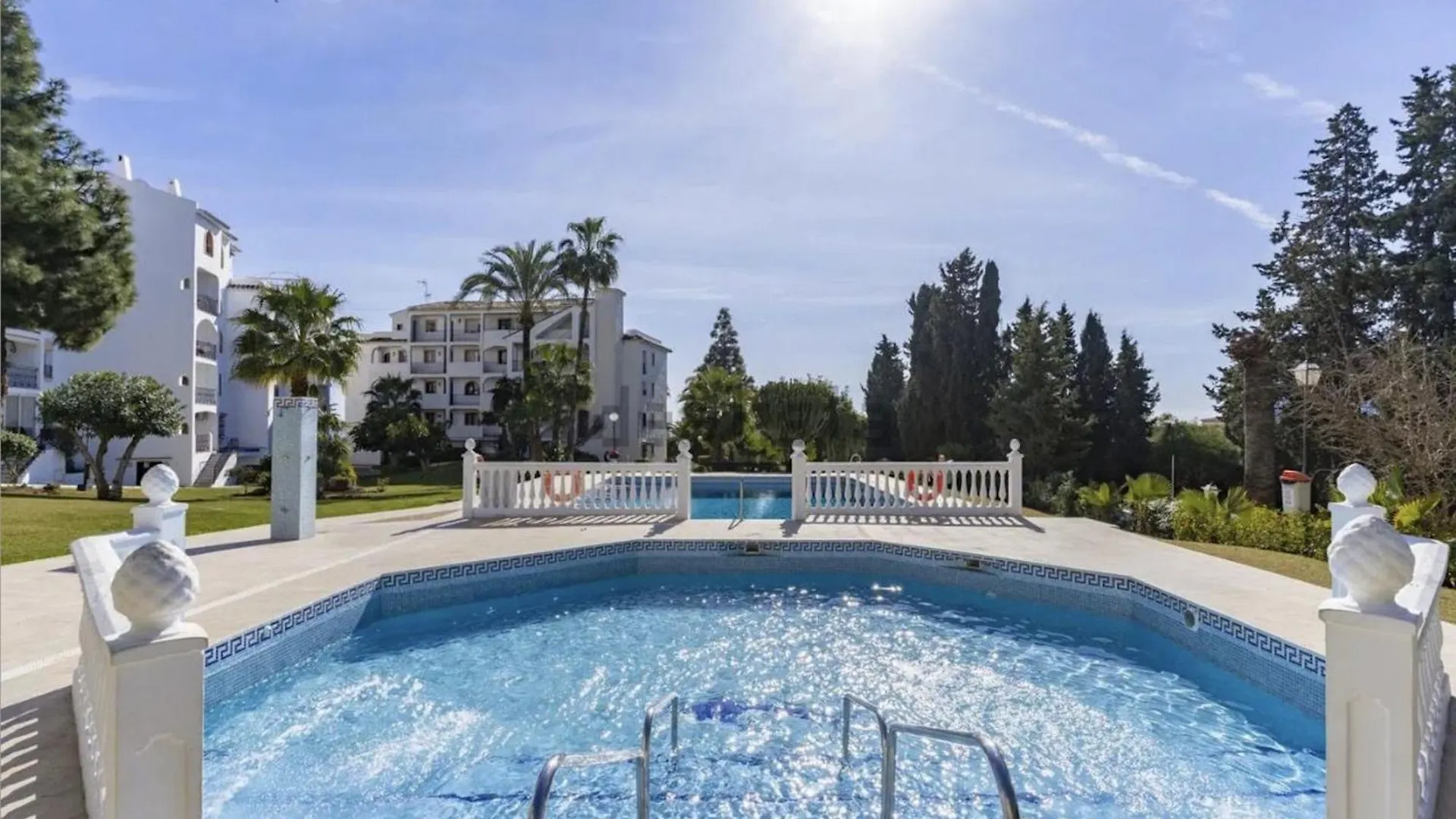 Prime Location! Few Minutes Walk To The Beach MIJAS COSTA Διαμέρισμα
